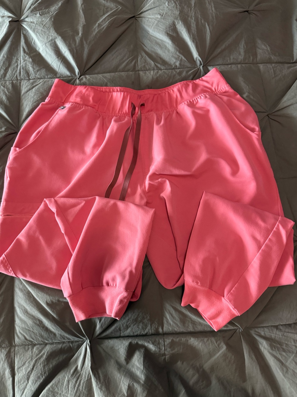 Figs Zamora joggers in desert rose